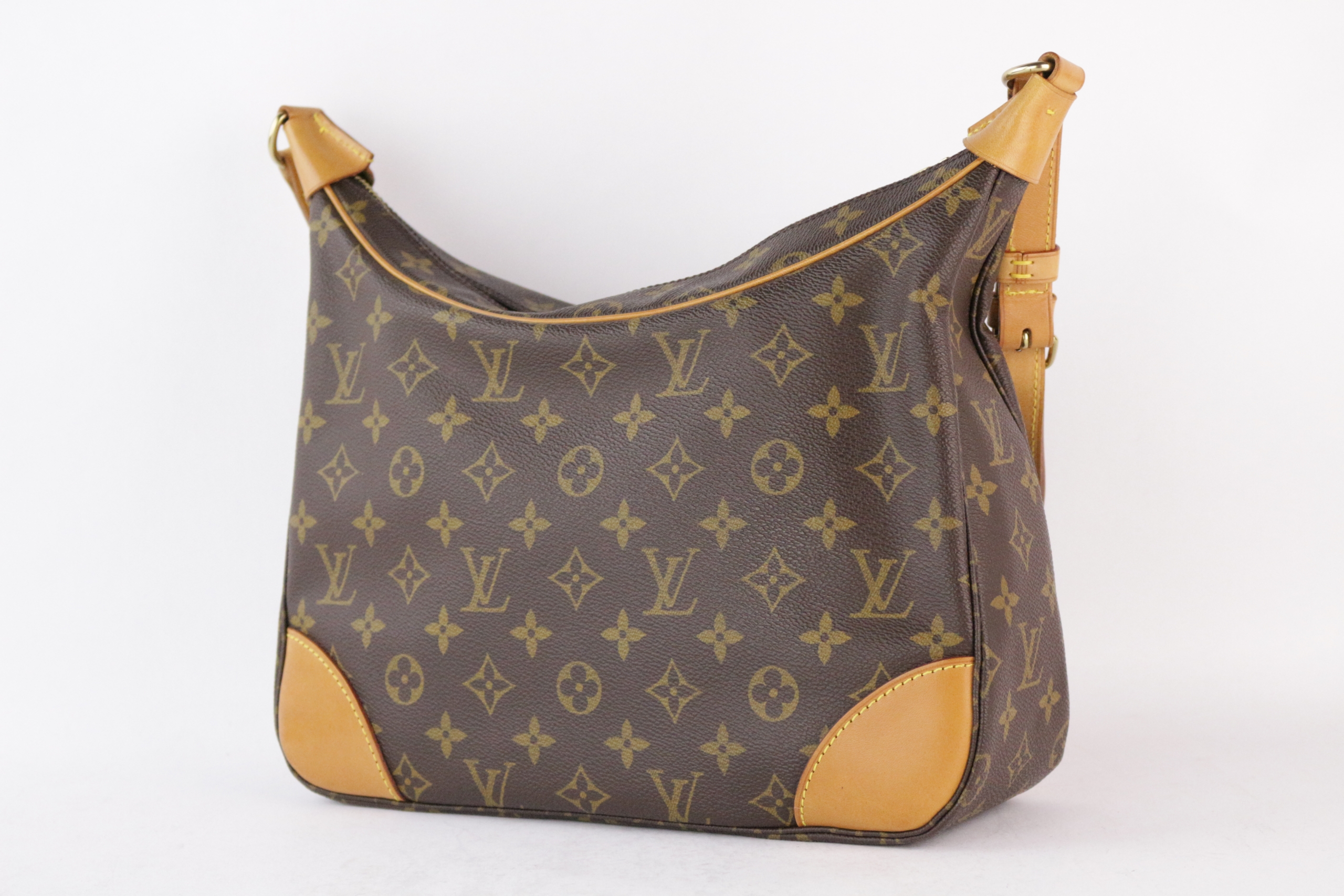 Louis Vuitton Brown Monogram Canvas Messenger Bag at 1stDibs